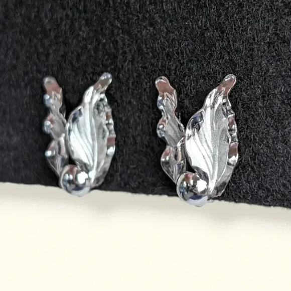 🍁Vintage Bond Boyd 925 Holly Earrings - Picture 3 of 7